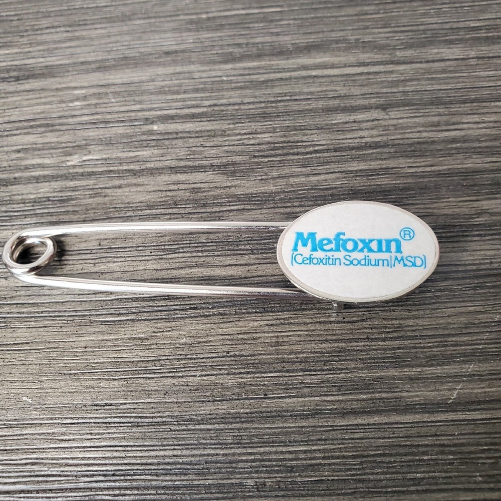 Mefoxin Safety Pin Lapel Pin Medical Medication Advertising